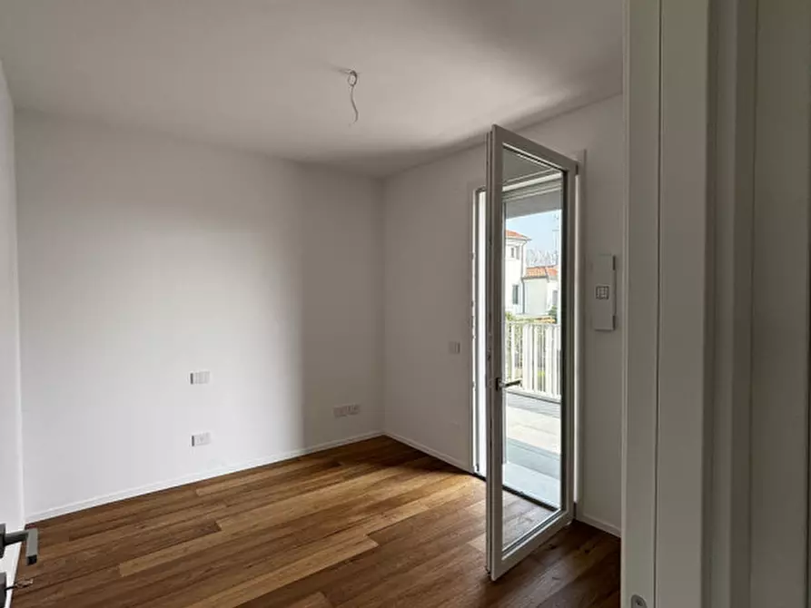 Immagine 23 di Appartamento in vendita  in comino a Padova