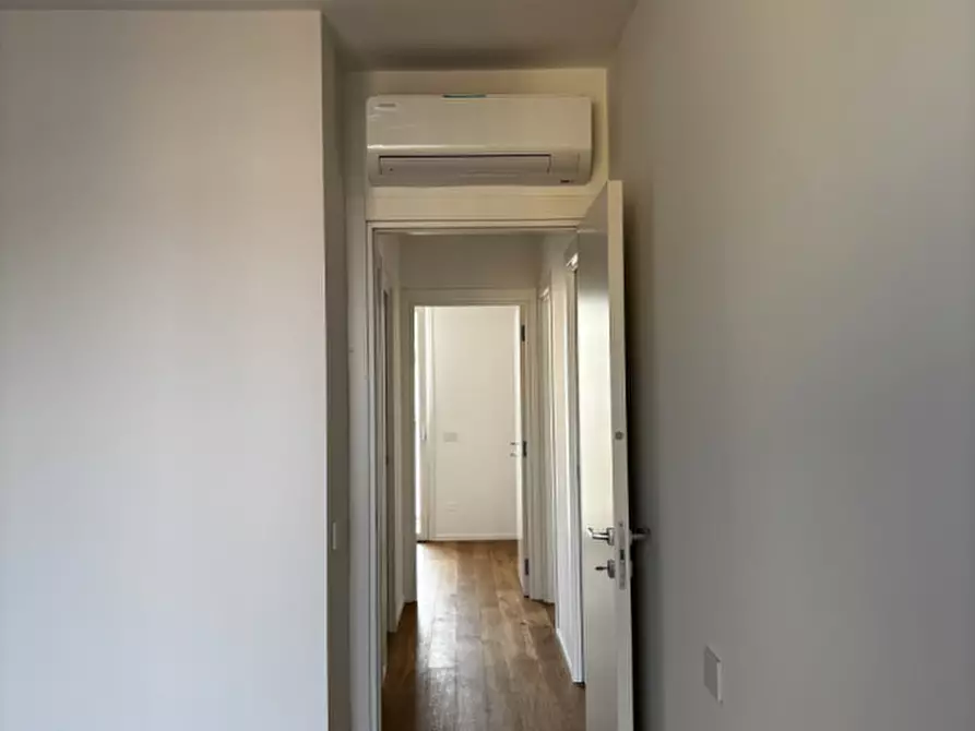 Immagine 26 di Appartamento in vendita  in comino a Padova