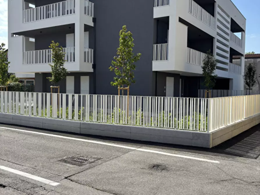 Immagine 30 di Appartamento in vendita  in comino a Padova