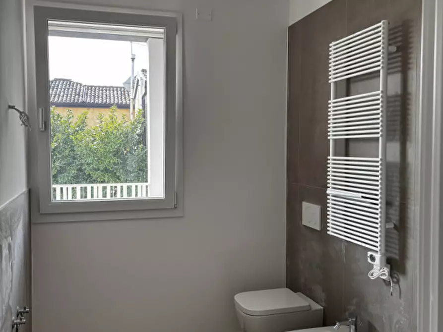 Immagine 33 di Appartamento in vendita  in comino a Padova