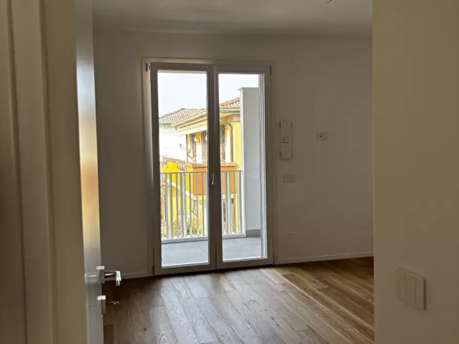 Immagine 35 di Appartamento in vendita  in comino a Padova