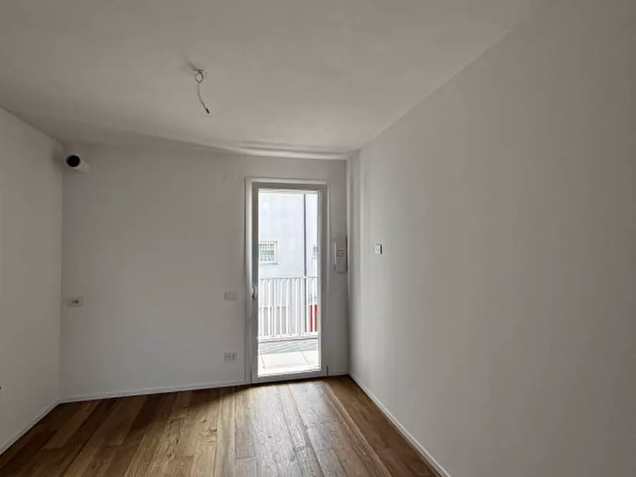 Immagine 37 di Appartamento in vendita  in comino a Padova