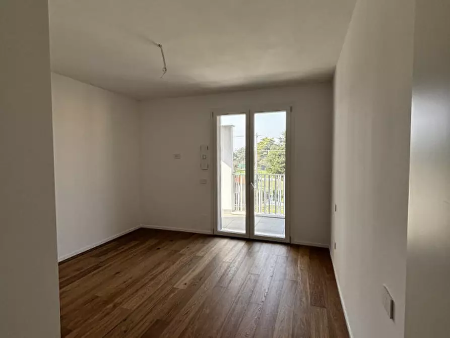 Immagine 39 di Appartamento in vendita  in comino a Padova