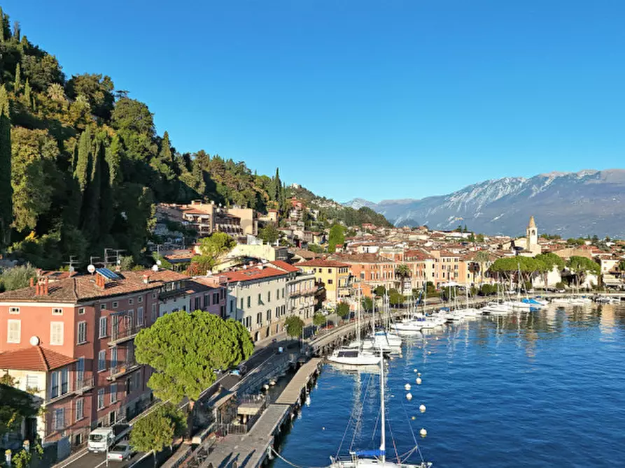 Immagine 1 di Attico in vendita  in Via Aquilani a Toscolano-Maderno