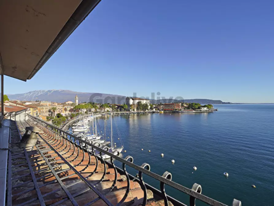 Immagine 2 di Attico in vendita  in Via Aquilani a Toscolano-Maderno