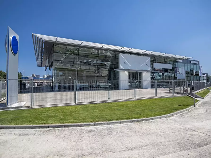 Immagine 1 di Terreno in vendita  in Via Cristoforo Colombo a Bassano Del Grappa