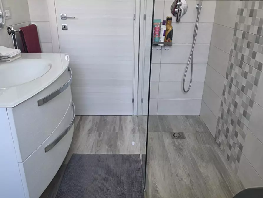 Immagine 60 di Appartamento in vendita  in via Piave 21 a Sarego