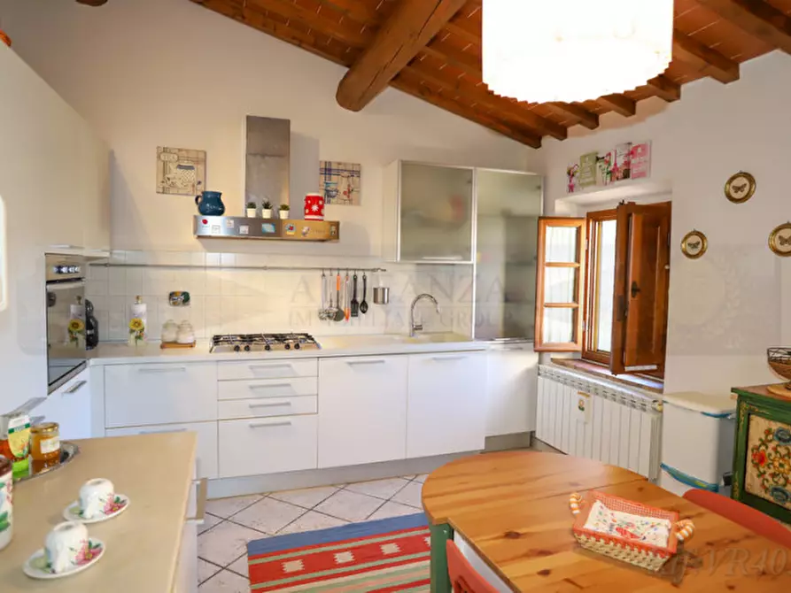 Immagine 1 di Appartamento in vendita  in Piazza Giacomo Matteotti a Barberino Tavarnelle