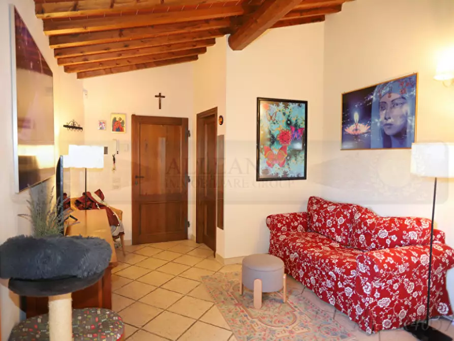 Immagine 3 di Appartamento in vendita  in Piazza Giacomo Matteotti a Barberino Tavarnelle