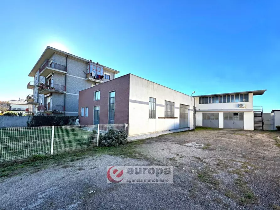 Immagine 4 di Casa indipendente in vendita  in VIA DE AMICIS a Montecchio Maggiore