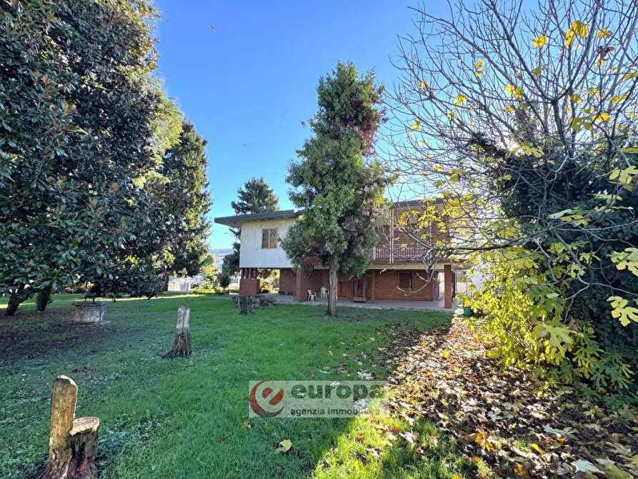 Immagine 4 di Terreno in vendita  in VIALE MILANO a Montecchio Maggiore