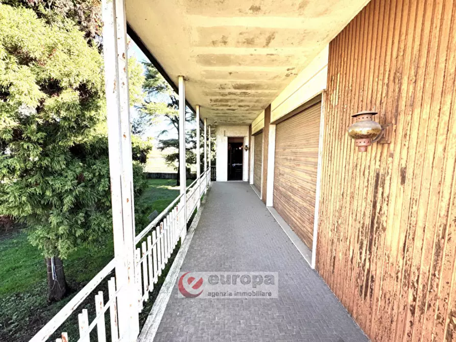 Immagine 26 di Casa indipendente in vendita  in VIA DE AMICIS a Montecchio Maggiore