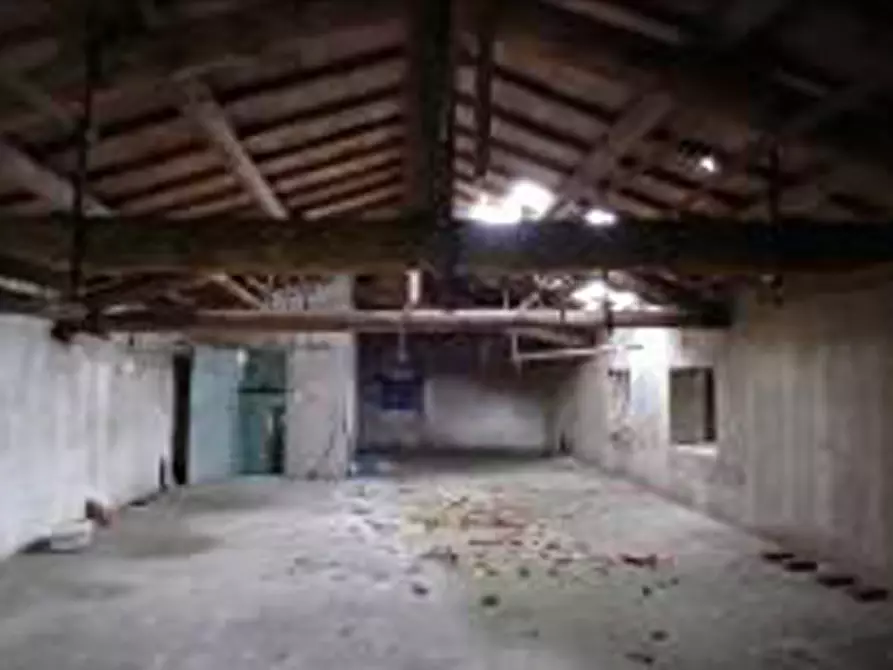 Immagine 43 di Terreno in vendita  in Località Ronchi a Povegliano Veronese