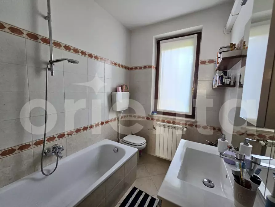 Immagine 13 di Appartamento in vendita  in Via Trento a Collebeato