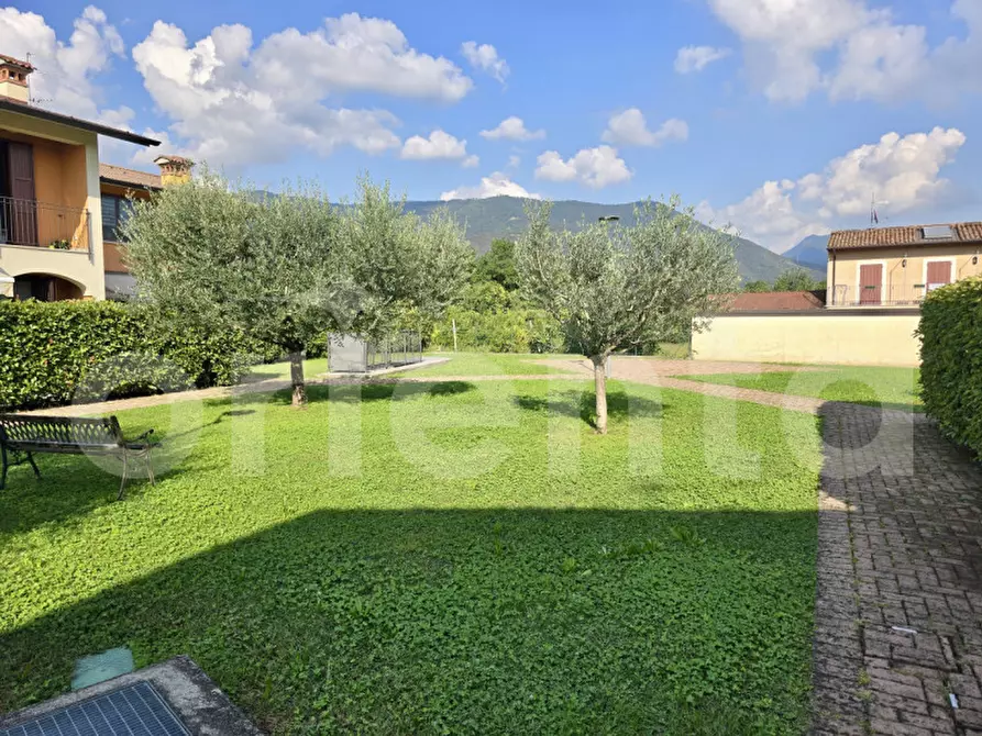 Immagine 17 di Appartamento in vendita  in Via Trento a Collebeato