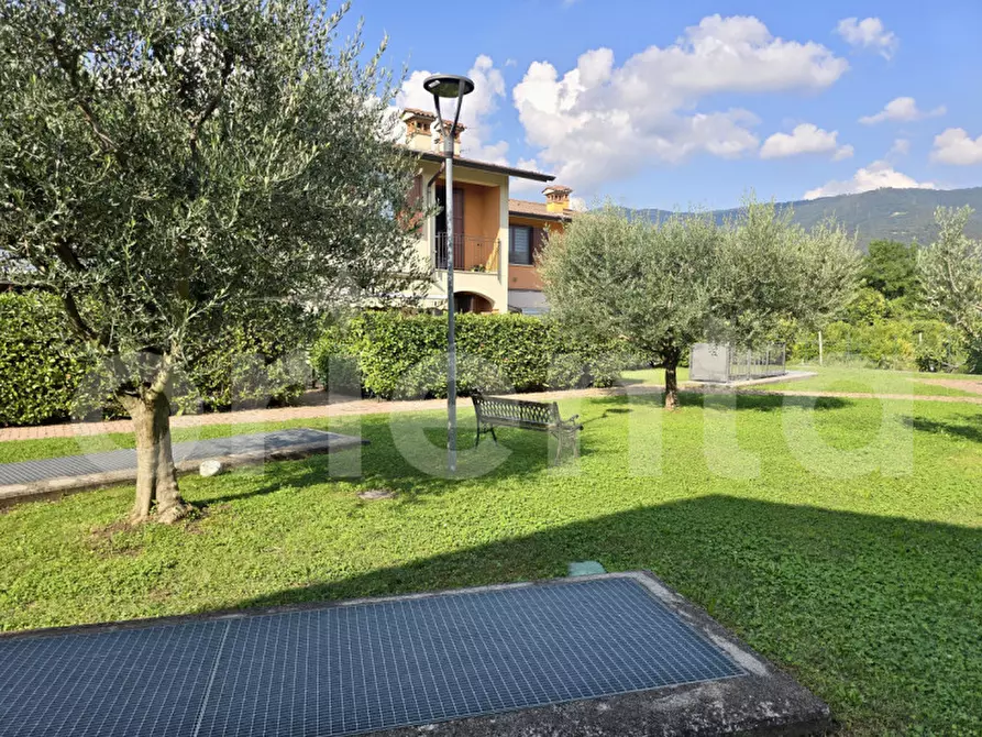 Immagine 18 di Appartamento in vendita  in Via Trento a Collebeato