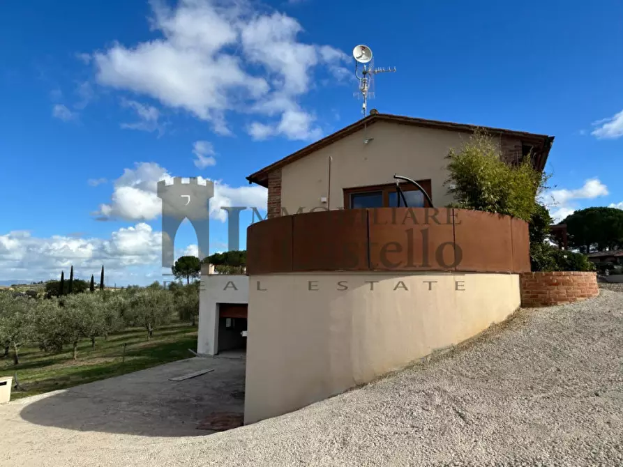 Immagine 1 di Villa in vendita  in VILLASTRADA a Castiglione Del Lago