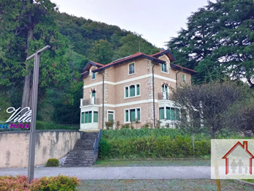 Immagine 2 di Villa in vendita  in Via Alessandro Rossi a Piovene Rocchette