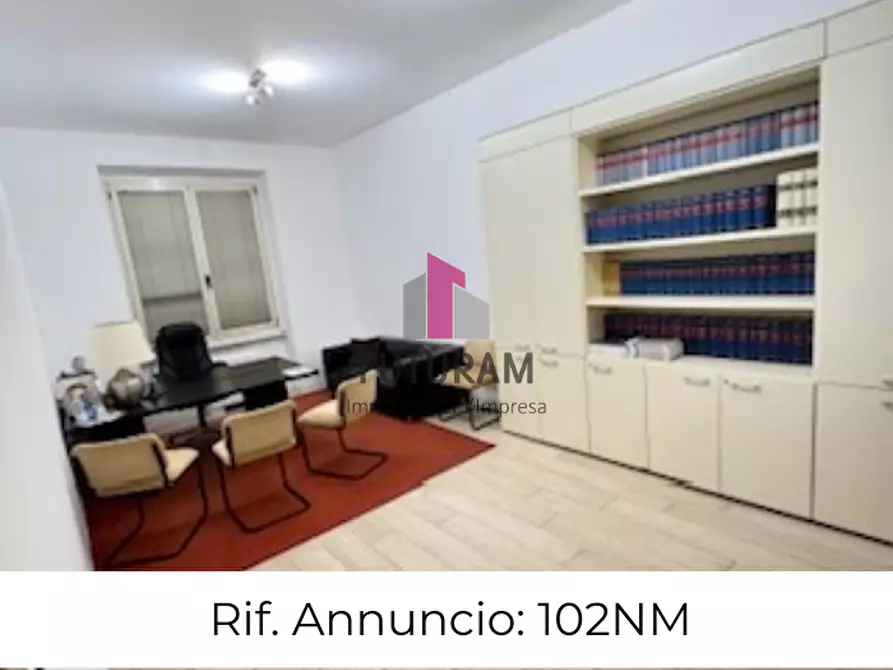 Immagine 1 di Ufficio in affitto  in Via Beato Pellegrino a Padova