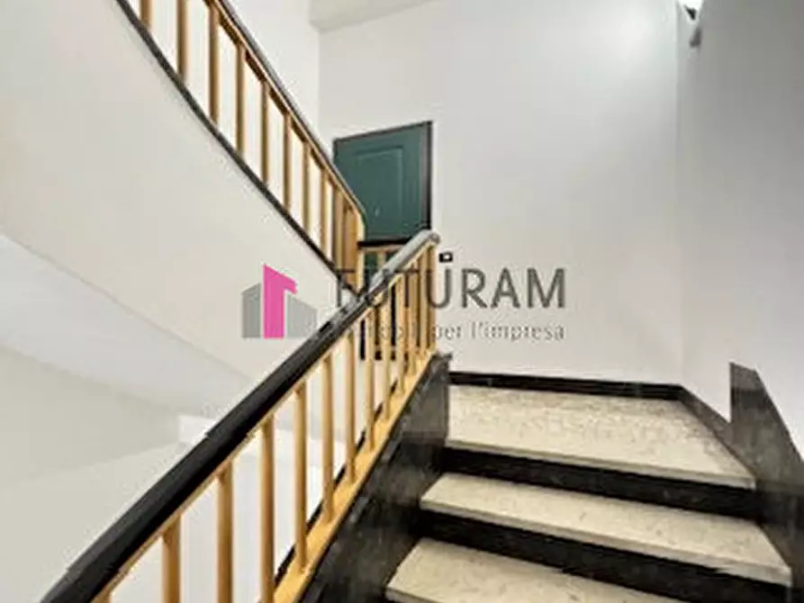 Immagine 18 di Ufficio in affitto  in Via Beato Pellegrino a Padova