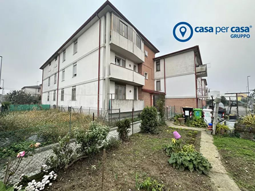 Immagine 1 di Appartamento in vendita  in Via Allende a Adria