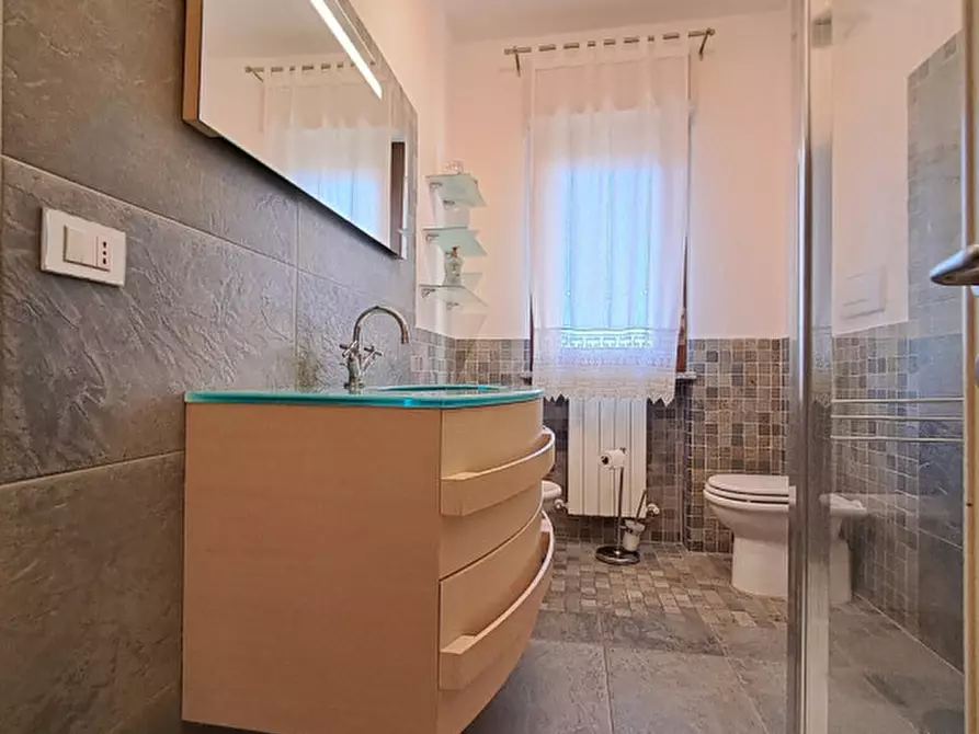 Immagine 12 di Appartamento in vendita  a Passignano Sul Trasimeno