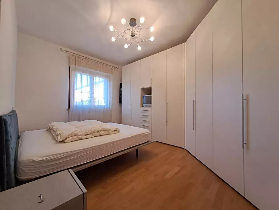 Immagine 16 di Appartamento in vendita  a Passignano Sul Trasimeno