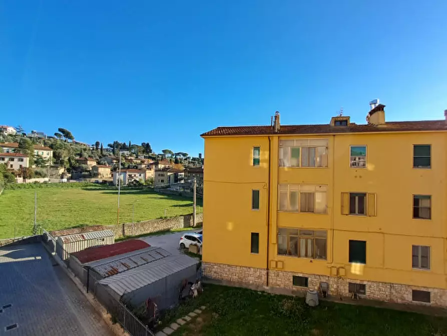 Immagine 20 di Appartamento in vendita  a Passignano Sul Trasimeno