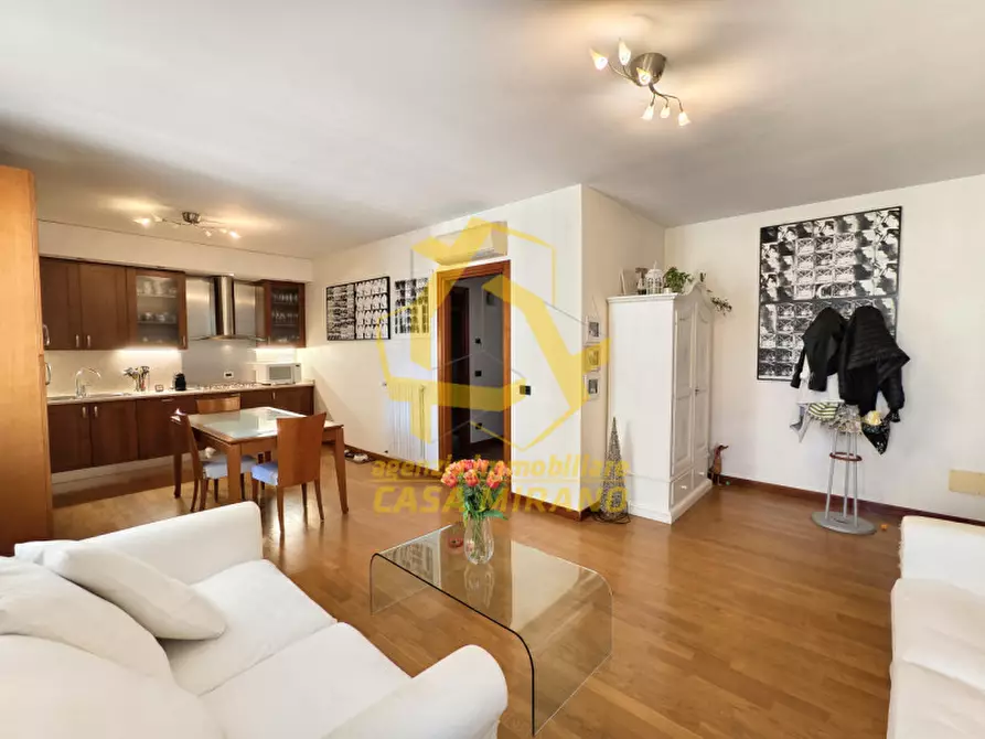 Immagine 3 di Appartamento in vendita  in Piazza Martiri della Libertà a Mirano