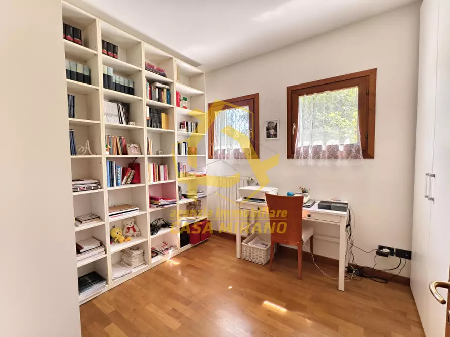 Immagine 9 di Appartamento in vendita  in Piazza Martiri della Libertà a Mirano