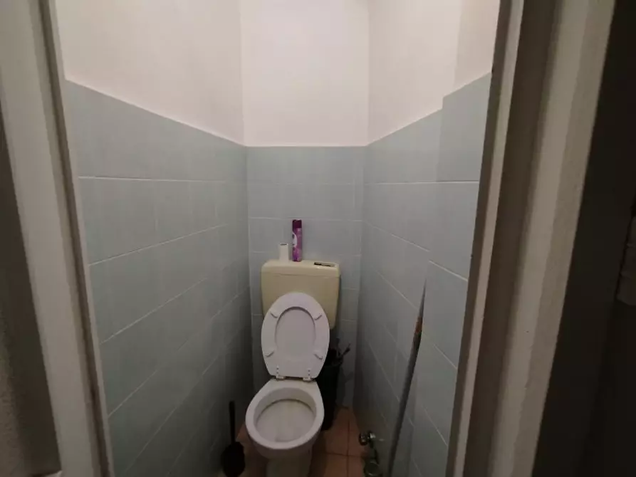 Immagine 8 di Negozio in vendita  in Corso Peschiera 146/C a Torino