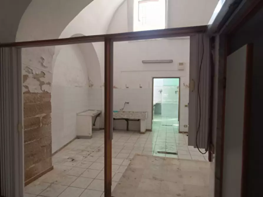 Immagine 7 di Negozio in vendita  in Via Federico II di Svevia, 85 a Andria