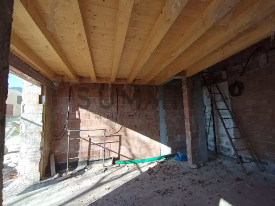 Immagine 5 di Villa in vendita  a Schio