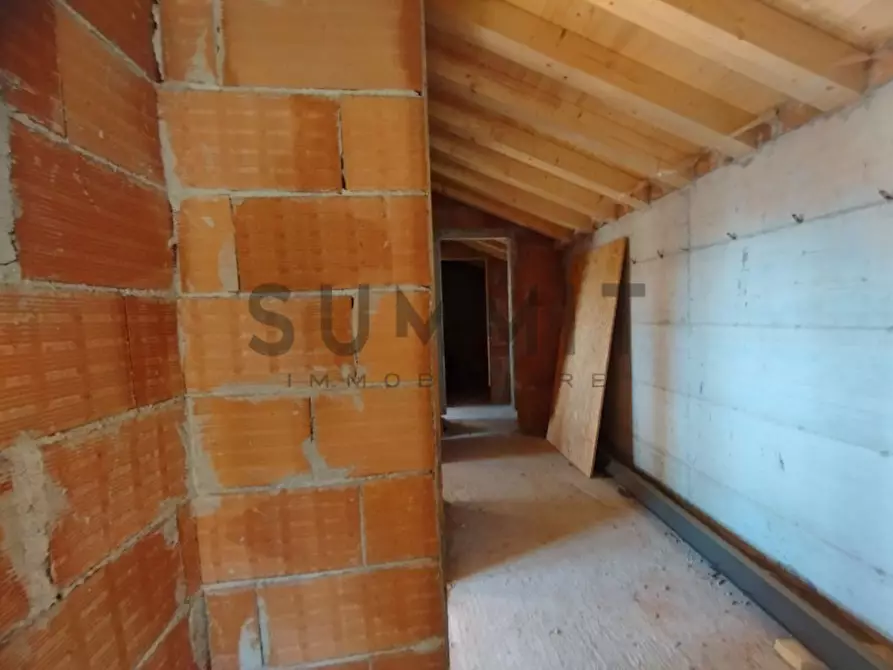 Immagine 8 di Villa in vendita  a Schio