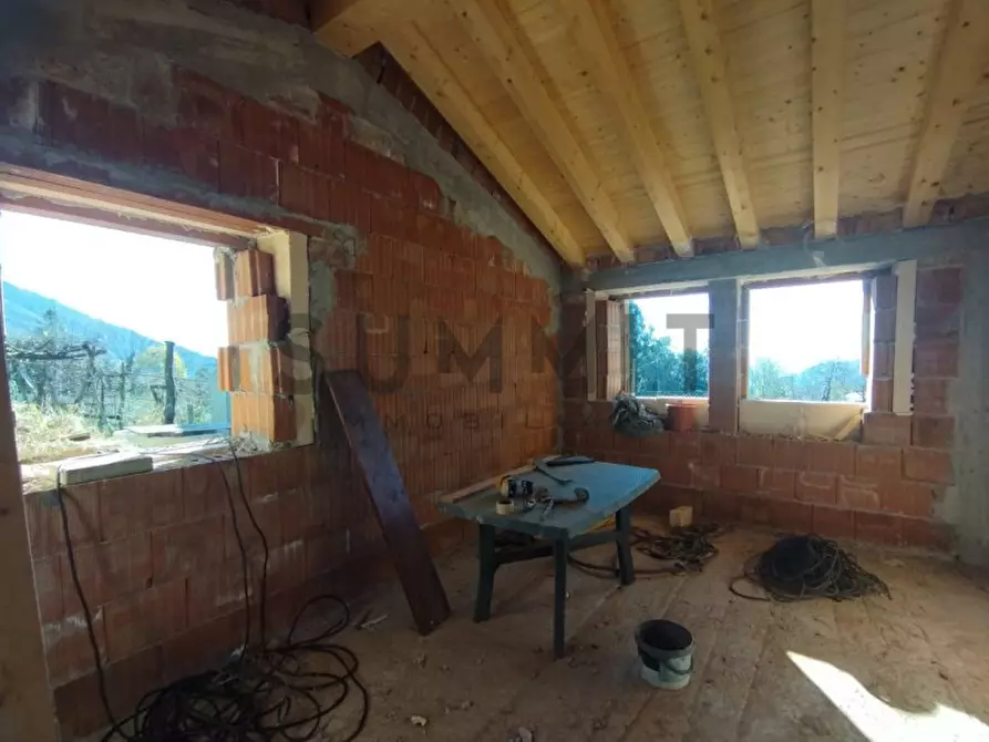 Immagine 9 di Villa in vendita  a Schio