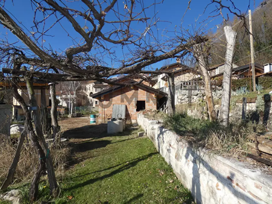 Immagine 26 di Villa in vendita  a Schio