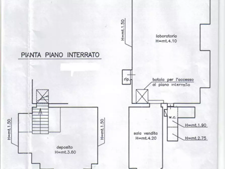 Immagine 2 di Negozio in vendita  in Via Antonio Genovesi, 3 a Andria