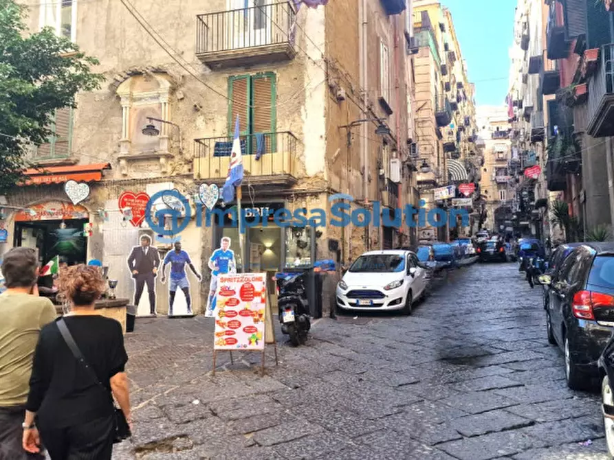 Immagine 1 di Attività commerciale in vendita  in Via San Mattia a Napoli
