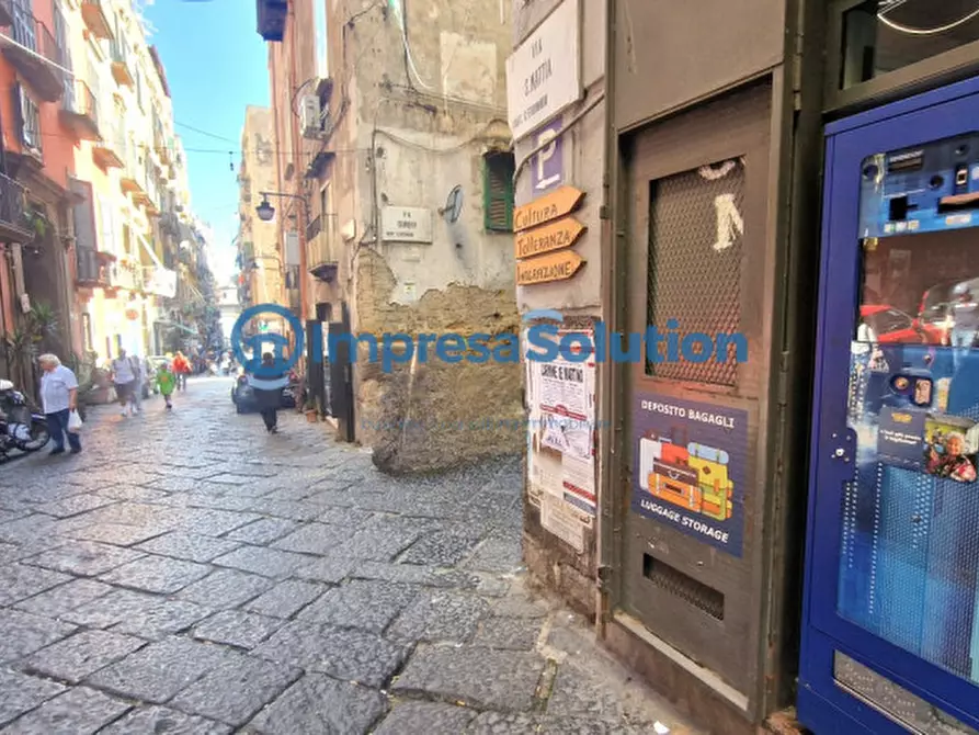 Immagine 4 di Attività commerciale in vendita  in Via San Mattia a Napoli