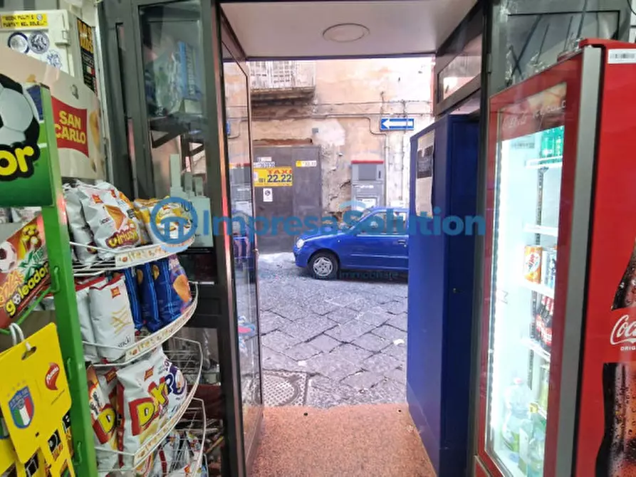 Immagine 13 di Attività commerciale in vendita  in Via San Mattia a Napoli