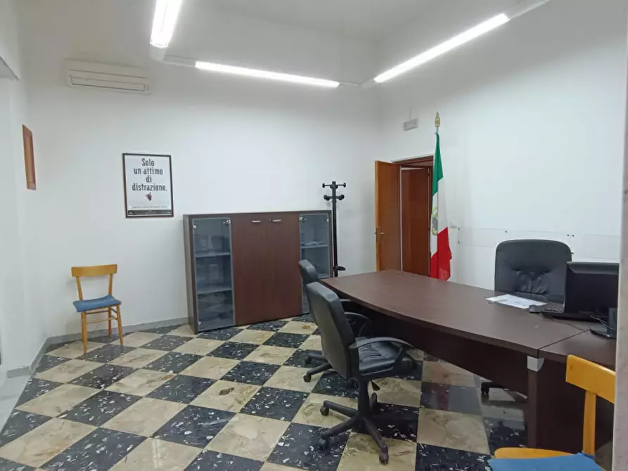 Immagine 3 di Negozio in vendita  in VIA GABRIELE D'ANNUNZIO, 20 a Andria