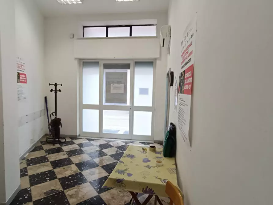 Immagine 9 di Negozio in vendita  in VIA GABRIELE D'ANNUNZIO, 20 a Andria