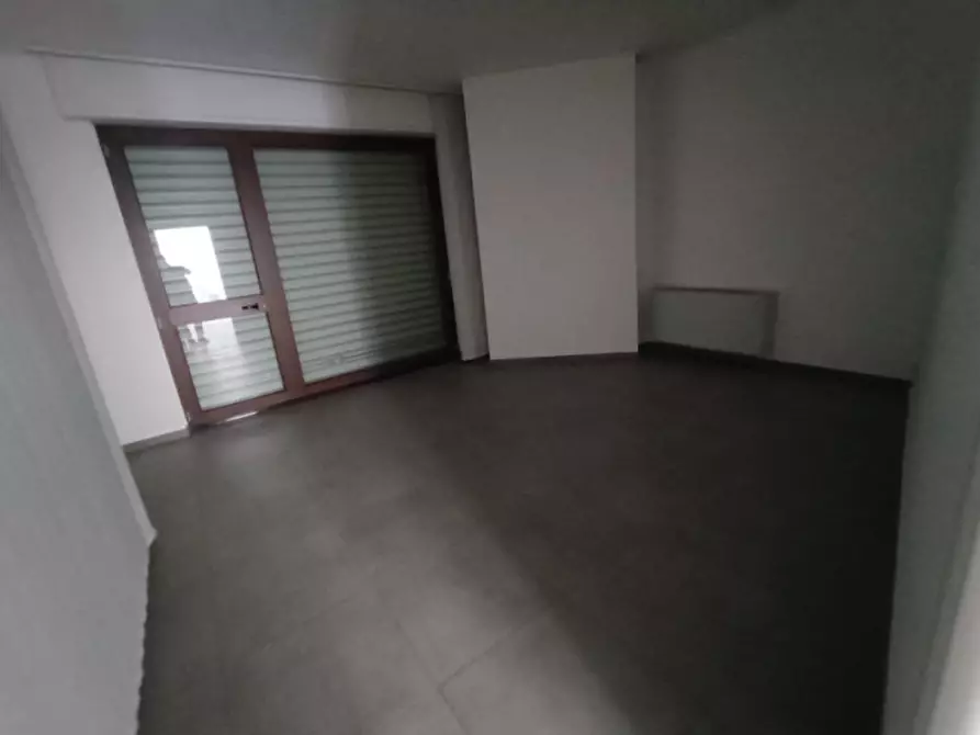 Immagine 5 di Negozio in vendita  in VIA CORATO, 202 a Andria