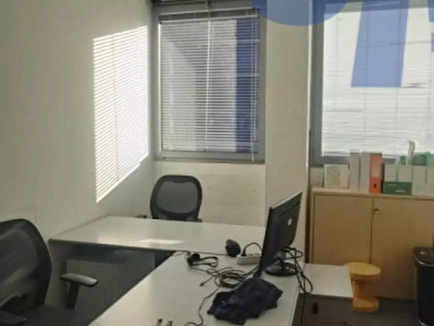 Immagine 21 di Ufficio in affitto  in VIA RUCELLAI BERNARDO a Milano