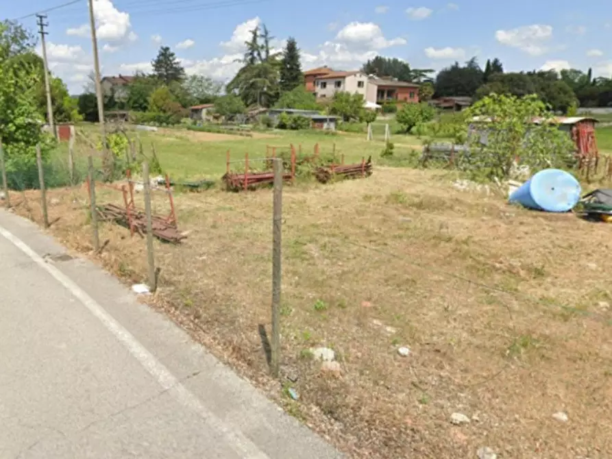 Immagine 3 di Terreno in vendita  in Via Eugenio Montale, N. snc a Torgiano