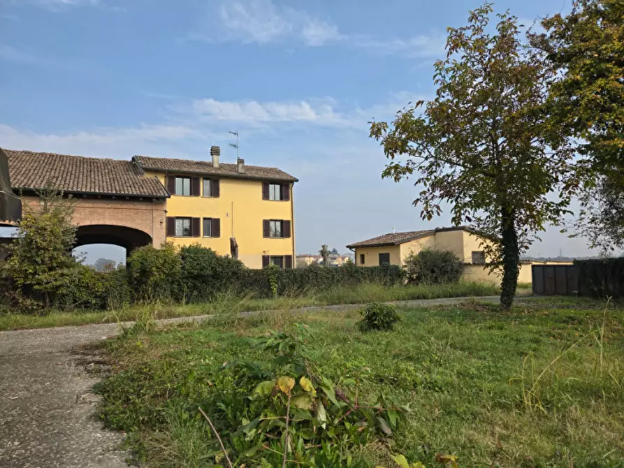 Immagine 10 di Casa indipendente in vendita  in Via Martiri della Liberazione, 78 a Parma