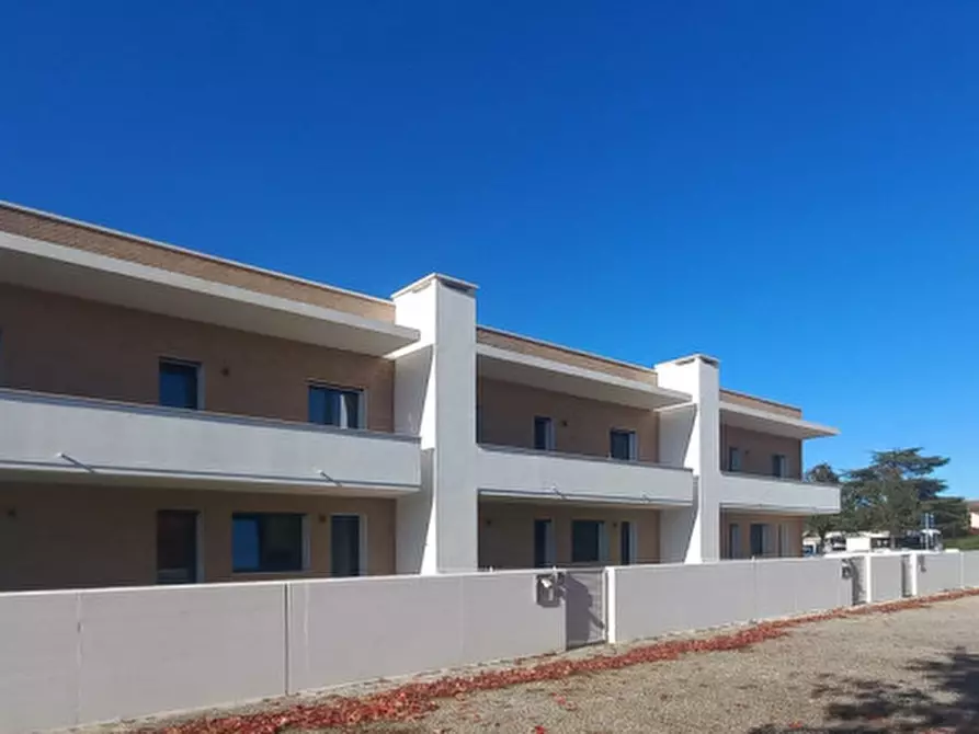 Immagine 3 di Villetta a schiera in vendita  in Piazza Elsa Morante a Ravenna