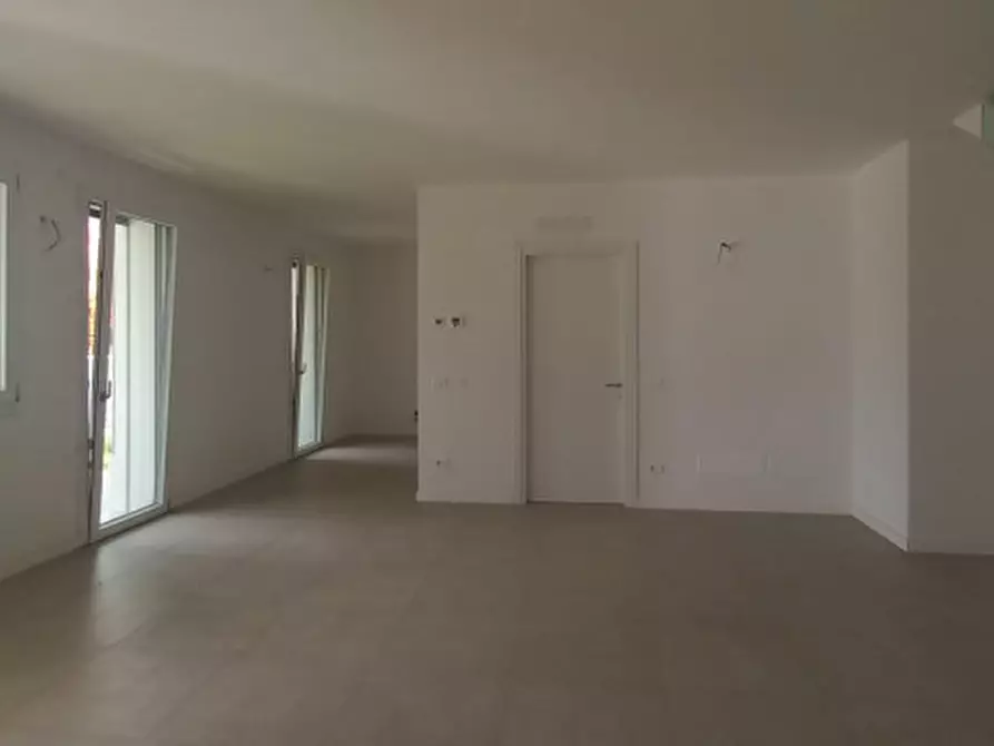 Immagine 11 di Villetta a schiera in vendita  in Piazza Elsa Morante a Ravenna