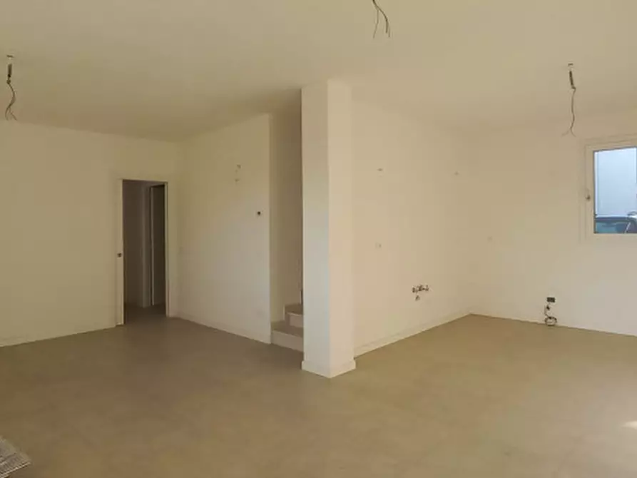 Immagine 14 di Villetta a schiera in vendita  in Piazza Elsa Morante a Ravenna