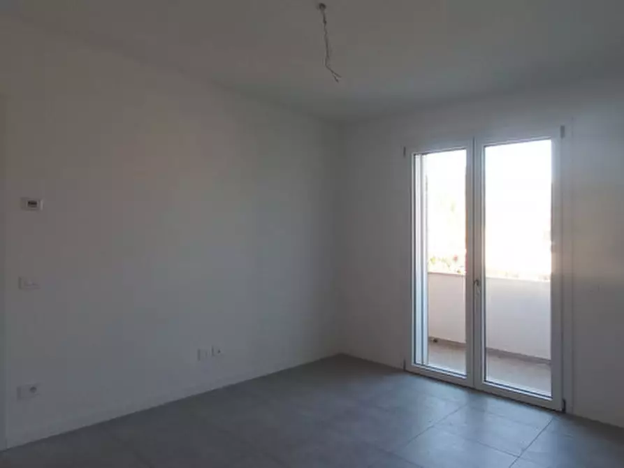 Immagine 15 di Villetta a schiera in vendita  in Piazza Elsa Morante a Ravenna